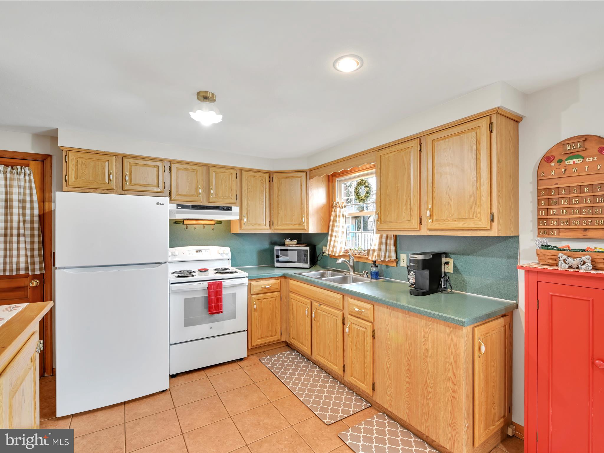 145 South 10th Street Columbia, PA 17512 - Photo 11 of 26 Kitchen