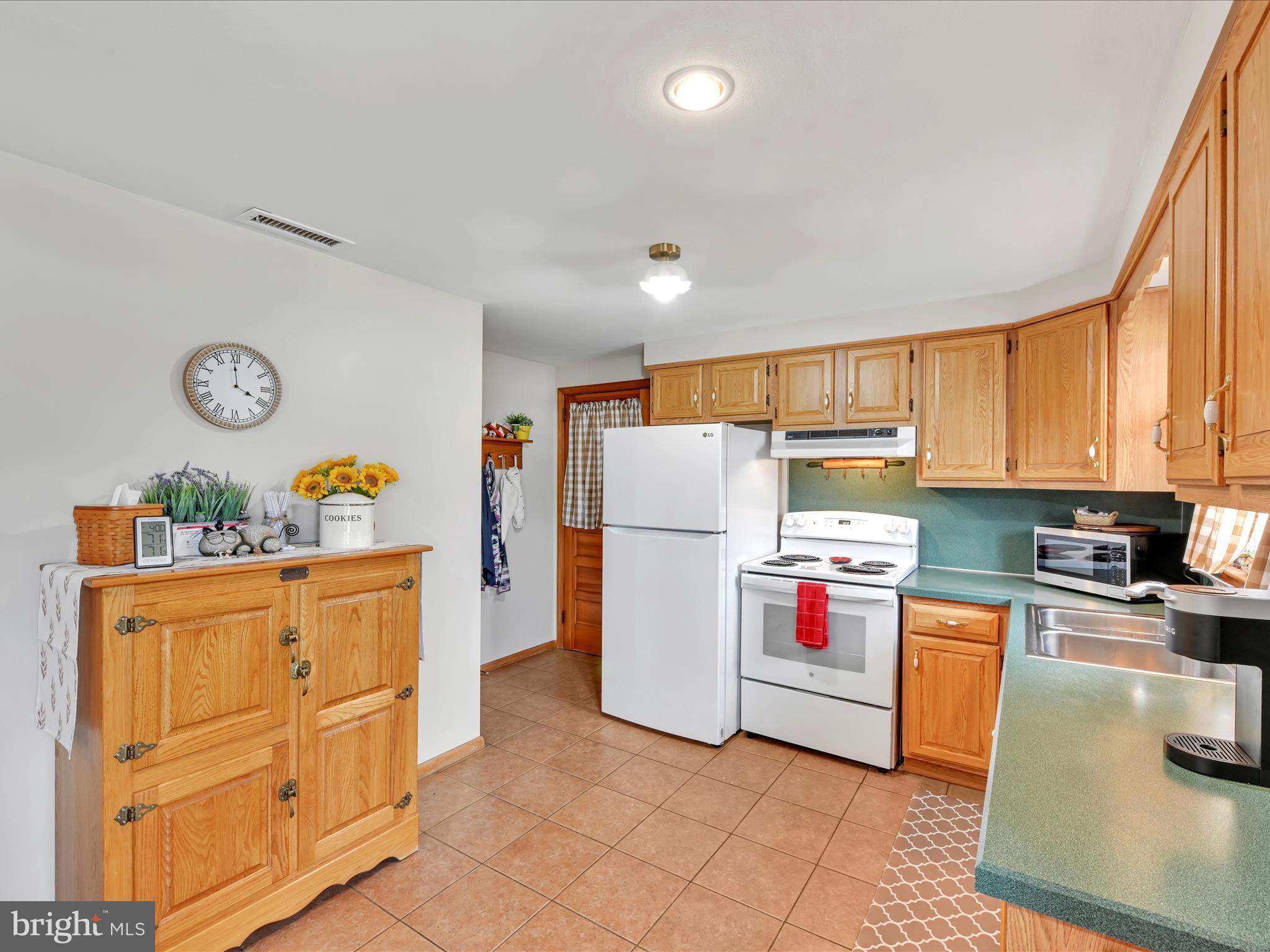 145 South 10th Street Columbia, PA 17512 - Photo 12 of 26 Kitchen