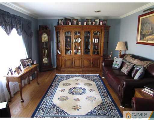 56 Harding Avenue Edison, NJ 08820 - Photo 2 of 21 Gallery Image 2