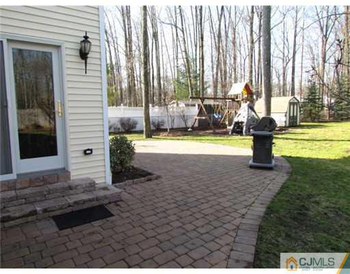 56 Harding Avenue Edison, NJ 08820 - Photo 20 of 21 Gallery Image 20