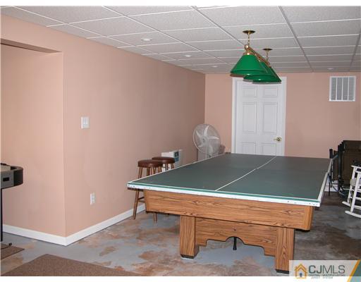 56 Harding Avenue Edison, NJ 08820 - Photo 10 of 21 Gallery Image 10