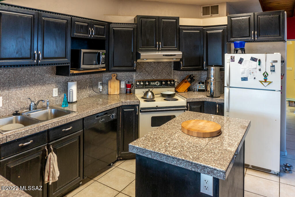 32 West Rillito Street Tucson, AZ 85705 - Photo 9 of 49