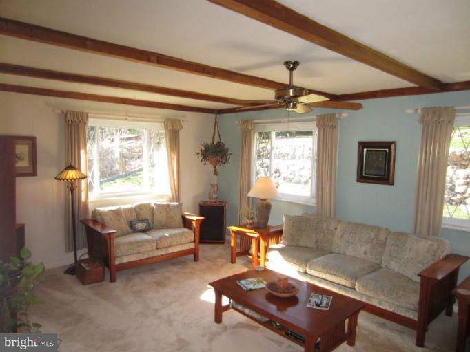 7406 Axton Street Springfield, VA 22151 - Photo 20 of 30 Spacious Family Room with Architectural Detail