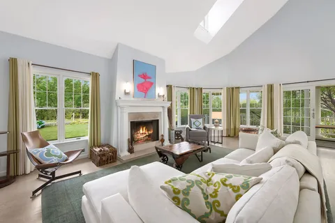 Undisclosed Address, Sagaponack, NY 11962