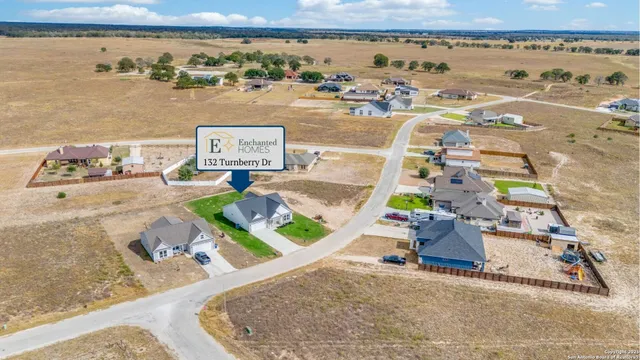 $354,200 | 132 Turnberry Drive, La Vernia, TX 78121