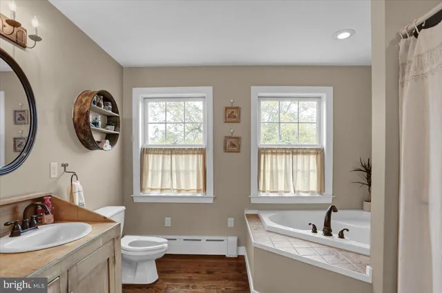 $650,000 | 520 Sunday Road, Lenhartsville, PA 19534