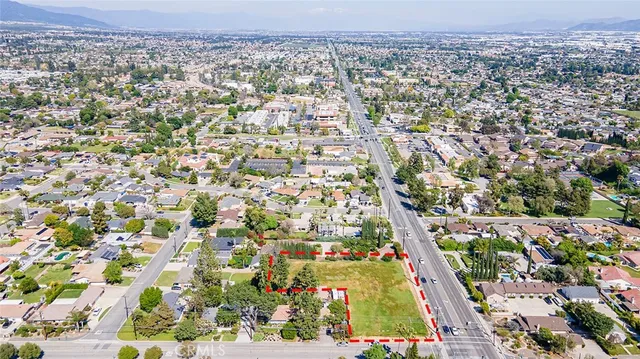 an aerial view of multiple house