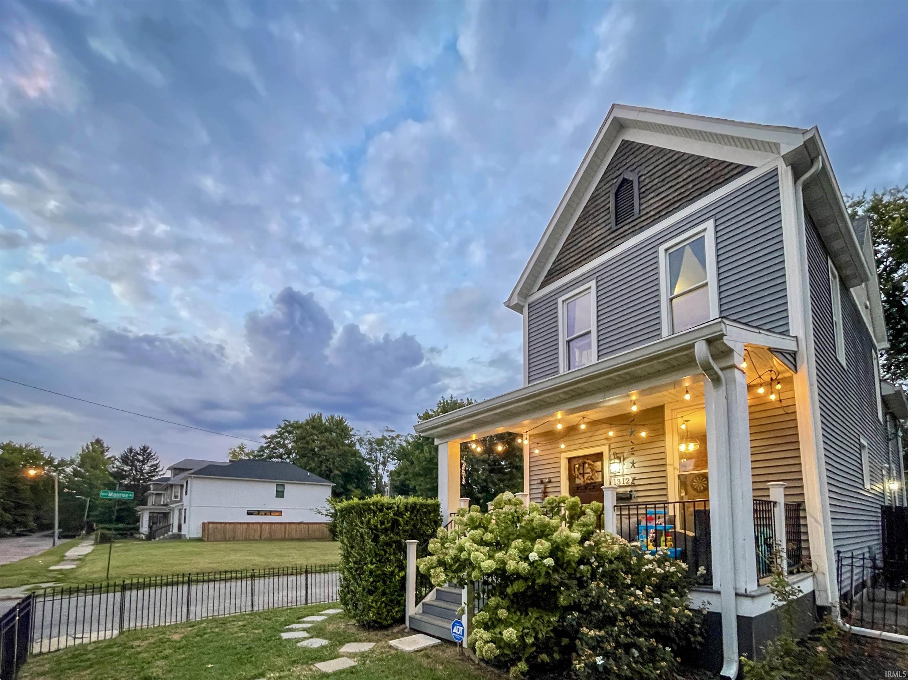 1312 Parrett Street Evansville, IN 47713 - Photo 2 of 36