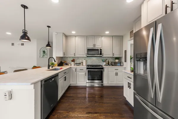 $4,200 | 3404 Interlochen Lane, Naperville, IL 60564