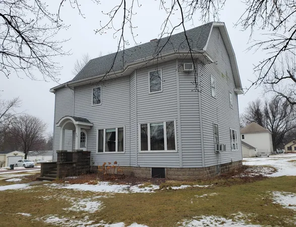 $135,000 | 808 Adams Avenue, Westbrook, MN 56183