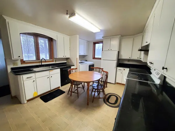 $135,000 | 808 Adams Avenue, Westbrook, MN 56183