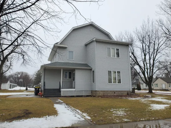 $135,000 | 808 Adams Avenue, Westbrook, MN 56183