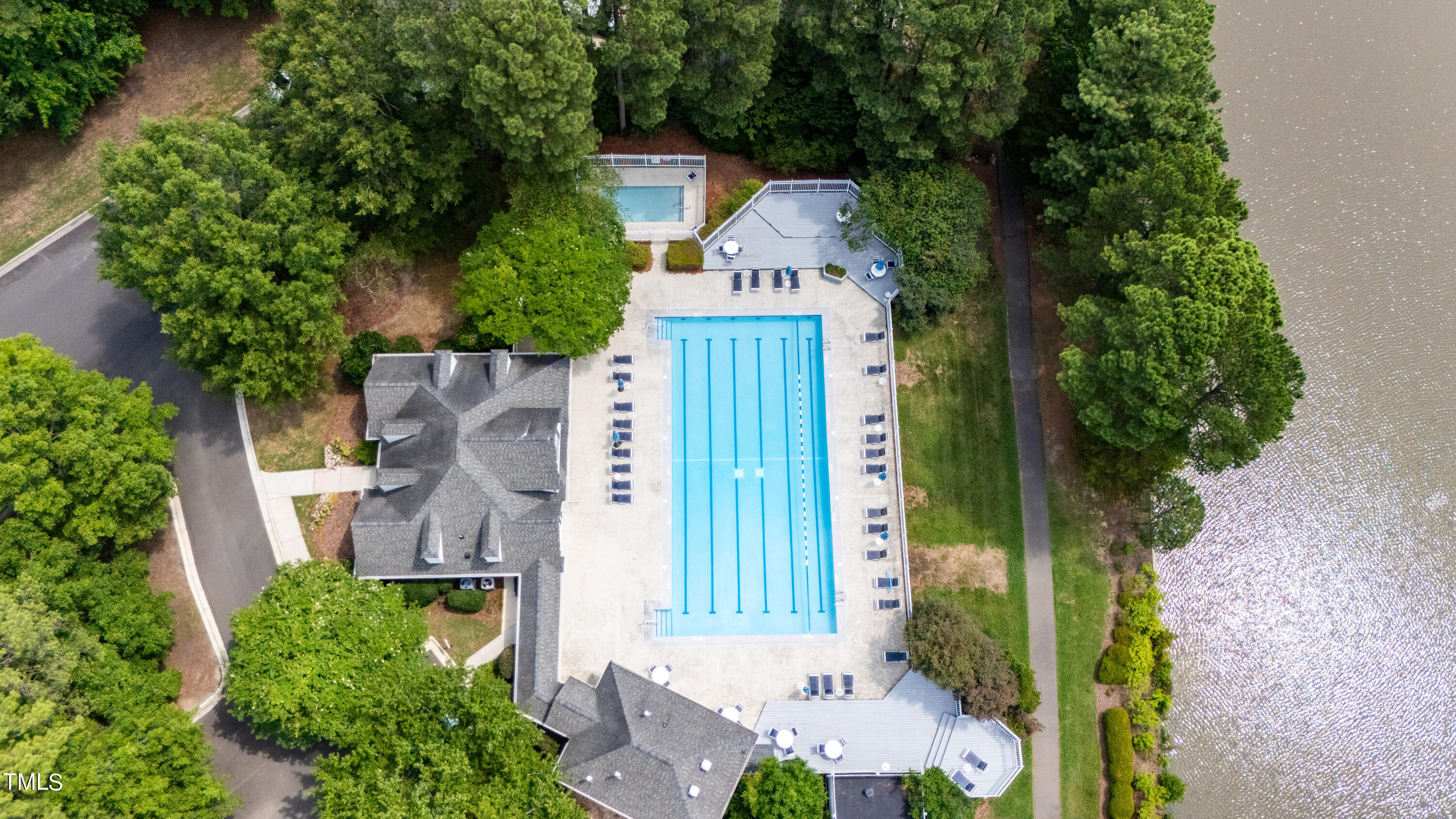 102 Lakeshore Drive Durham, NC 27713 - Photo 41 of 48 Exterior-10