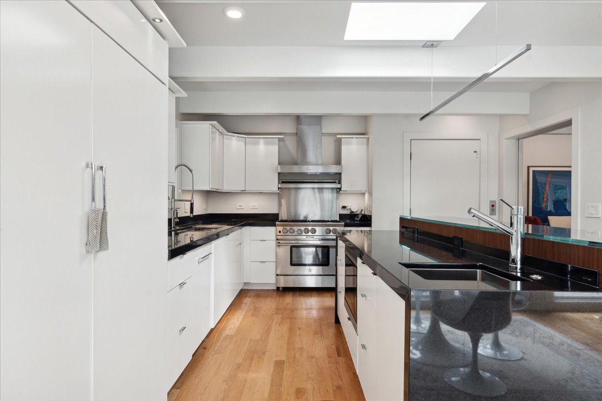 1436 Estate Lane Lake Forest, IL 60045 - Photo 12 of 42