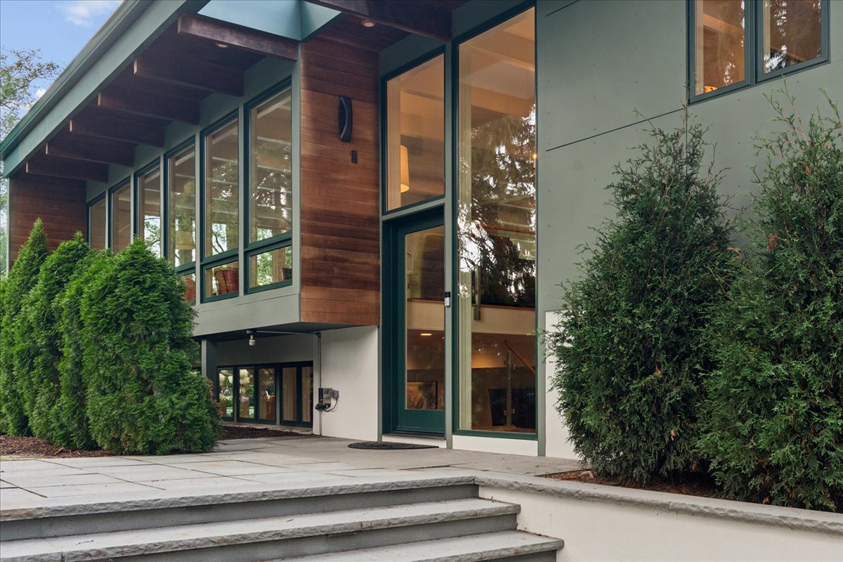 1436 Estate Lane Lake Forest, IL 60045 - Photo 2 of 42