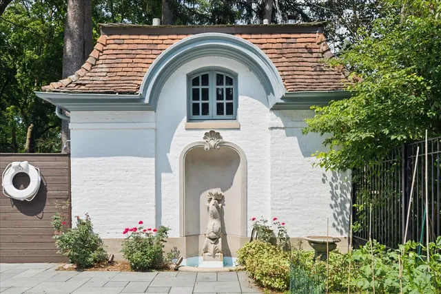 $1,895,000 | 1436 Estate Lane, Lake Forest, IL 60045