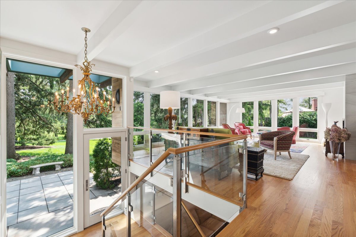 1436 Estate Lane Lake Forest, IL 60045 - Photo 4 of 42