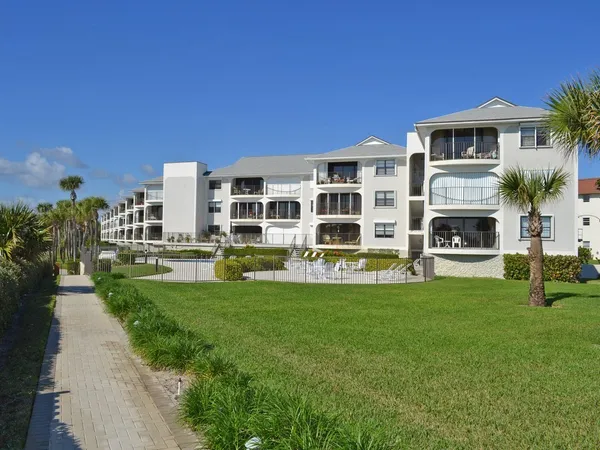 $7,000 | 5300 Florida A1A, Unit 301, Vero Beach, FL 32963