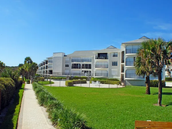 $7,000 | 5300 Florida A1A, Unit 301, Vero Beach, FL 32963