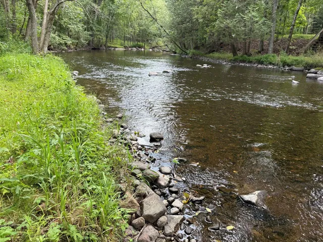 $295,000 | N4615 County Rd D, Marion, WI 54950