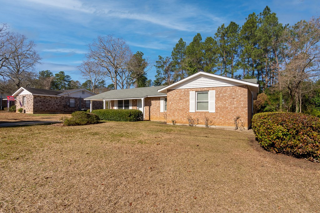 423 Old Anderson Road Martinez, GA 30907 - Photo 2 of 18
