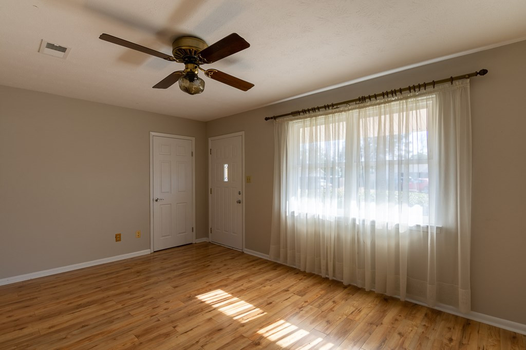 423 Old Anderson Road Martinez, GA 30907 - Photo 5 of 18
