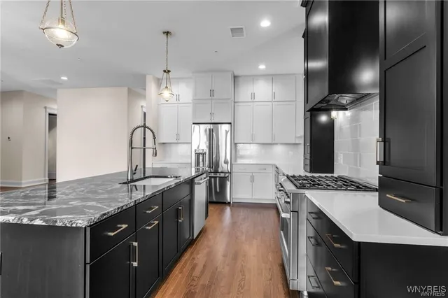 $1,499,000 | 674 Main Street, Unit 3, Buffalo, NY 14202