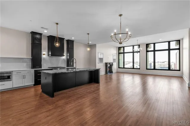 $1,499,000 | 674 Main Street, Unit 3, Buffalo, NY 14202