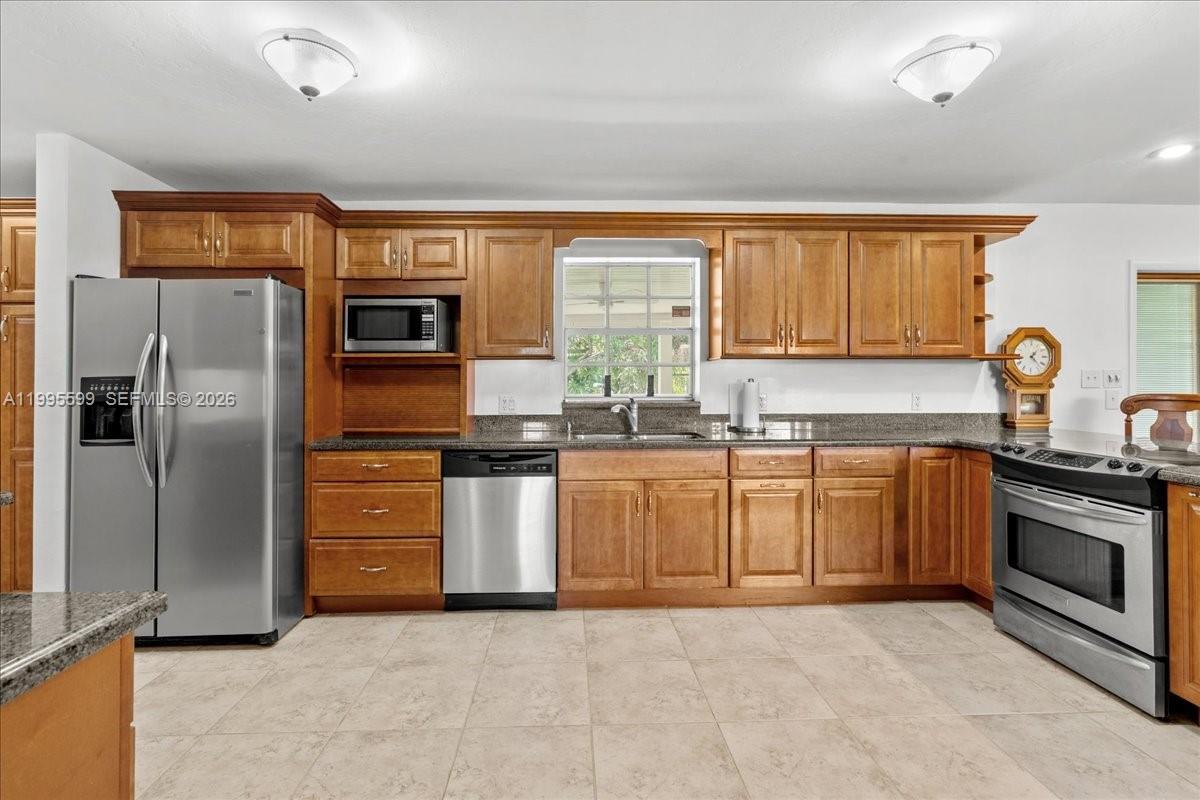 19800 Southwest 280th Street Homestead, FL 33031 - Photo 40 of 74