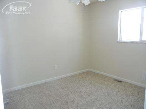 345 North Lamb Street Perry, MI 48872 - Photo 6 of 13 20394338-5.JPG
