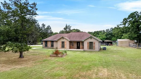 $380,000 | 16001 County Road 4052, Kemp, TX 75143