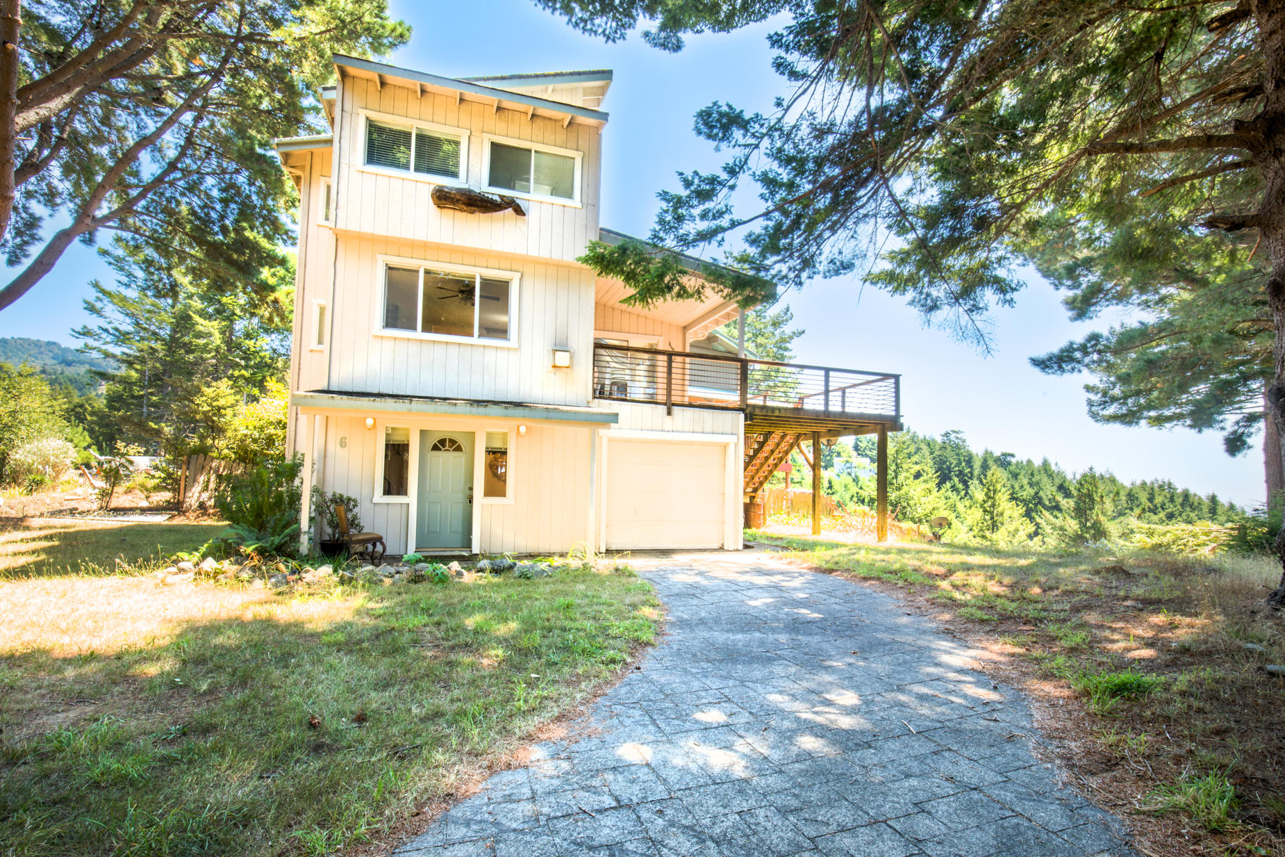 6 Seaview Point Shelter Cove, CA 95589 - Photo 1 of 14 front