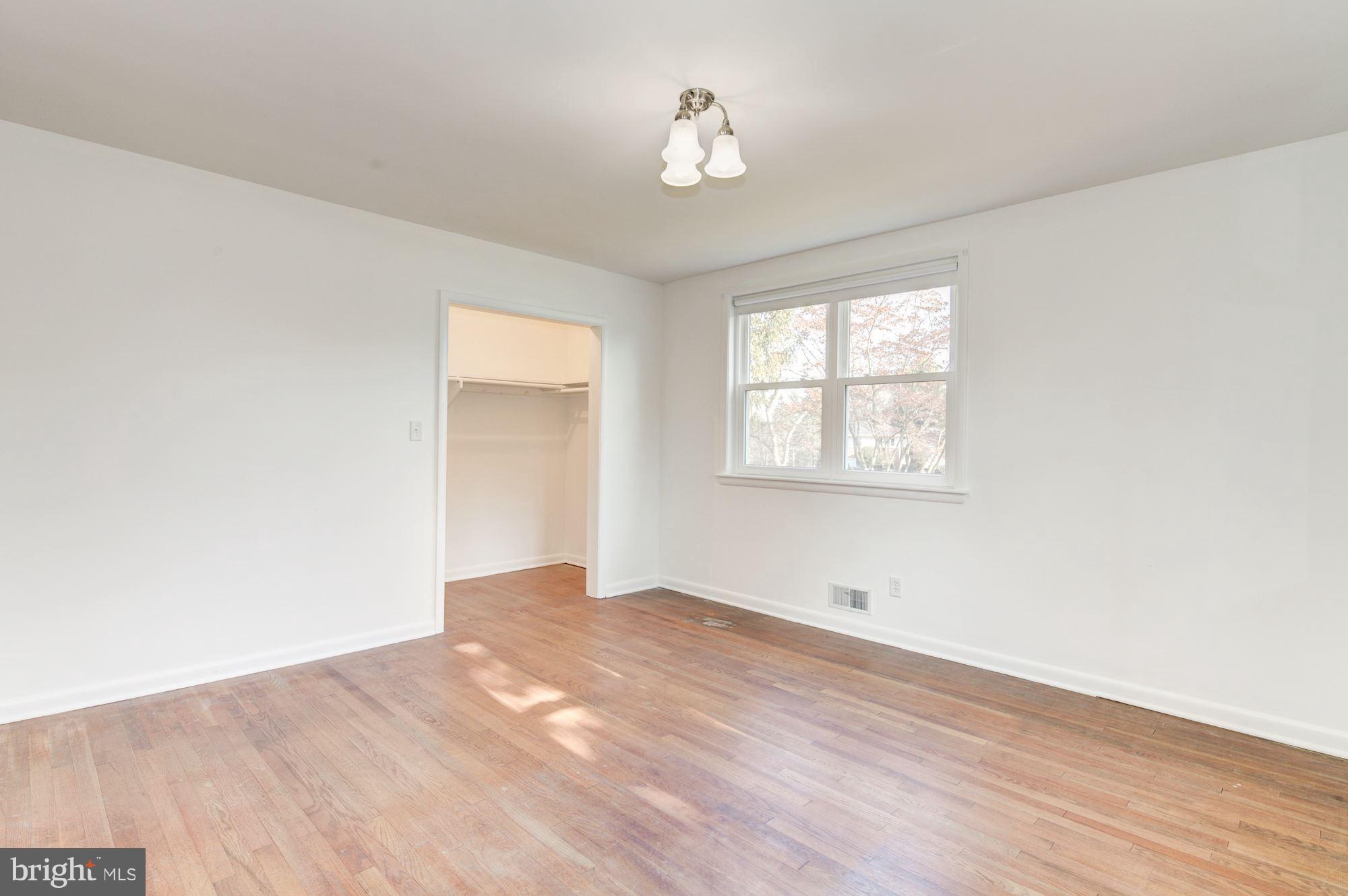 1906 Pot Spring Road Lutherville-Timonium, MD 21093 - Photo 15 of 30 Master bedroom has adjoining bath.