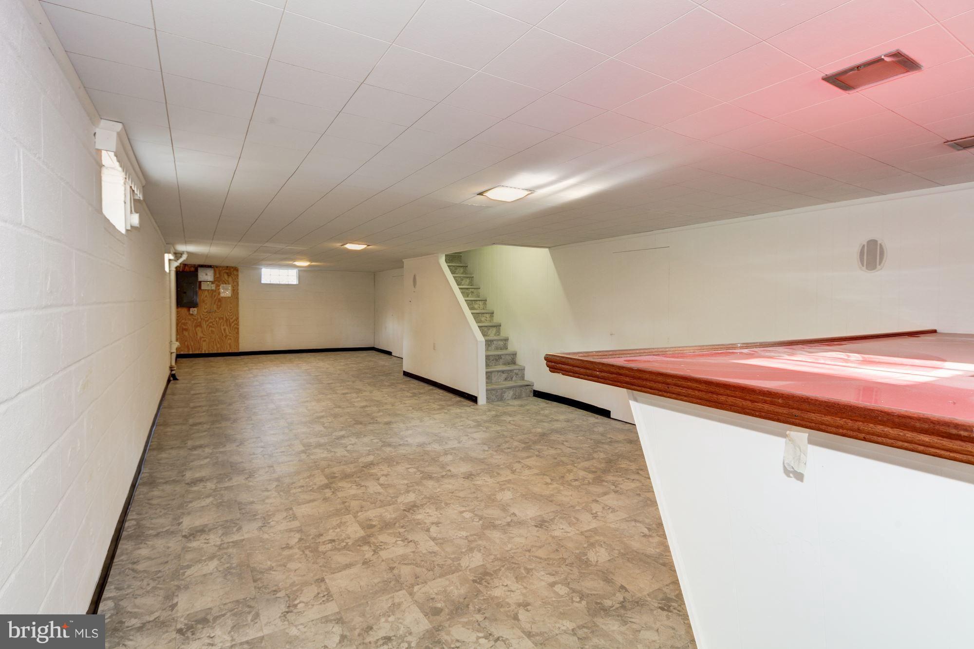 1906 Pot Spring Road Lutherville-Timonium, MD 21093 - Photo 26 of 30 Family Room with dry bar.