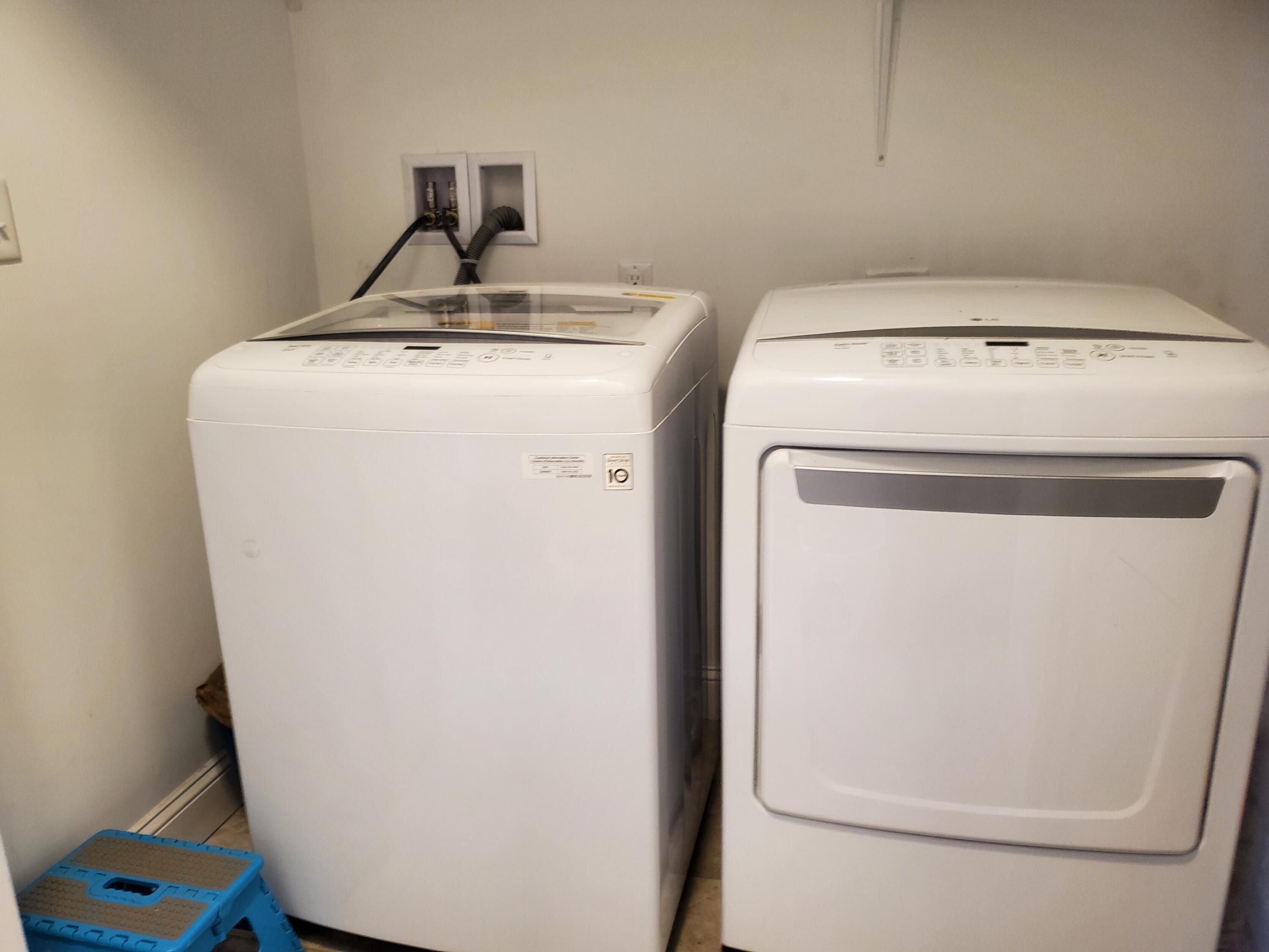 388 Kenduskeag Levant Road Kenduskeag, ME 04450 - Photo 22 of 28 Laundry area