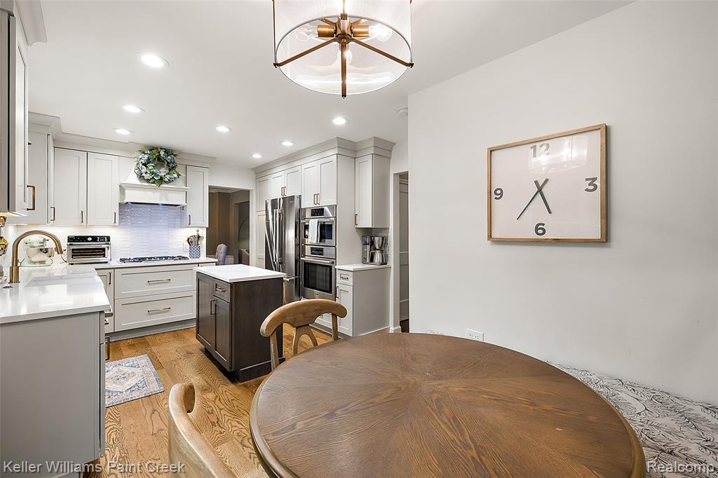 1568 Grandview Drive Rochester, MI 48306 - Photo 18 of 58