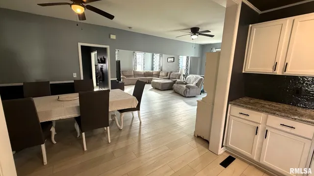 $285,000 | 107 East Rutledge Street, Petersburg, IL 62675