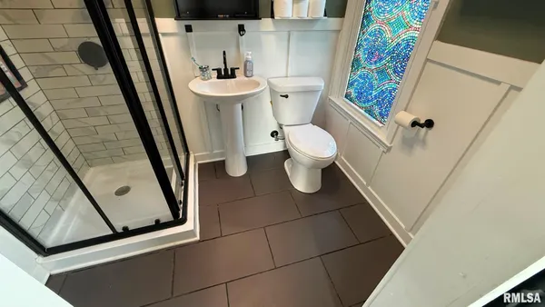 $249,900 | 107 East Rutledge Street, Petersburg, IL 62675