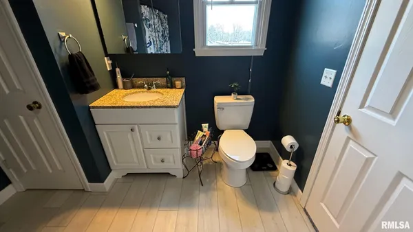 $249,900 | 107 East Rutledge Street, Petersburg, IL 62675