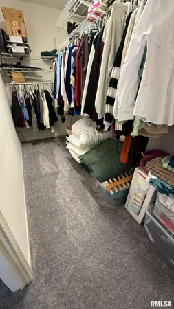 $249,900 | 107 East Rutledge Street, Petersburg, IL 62675