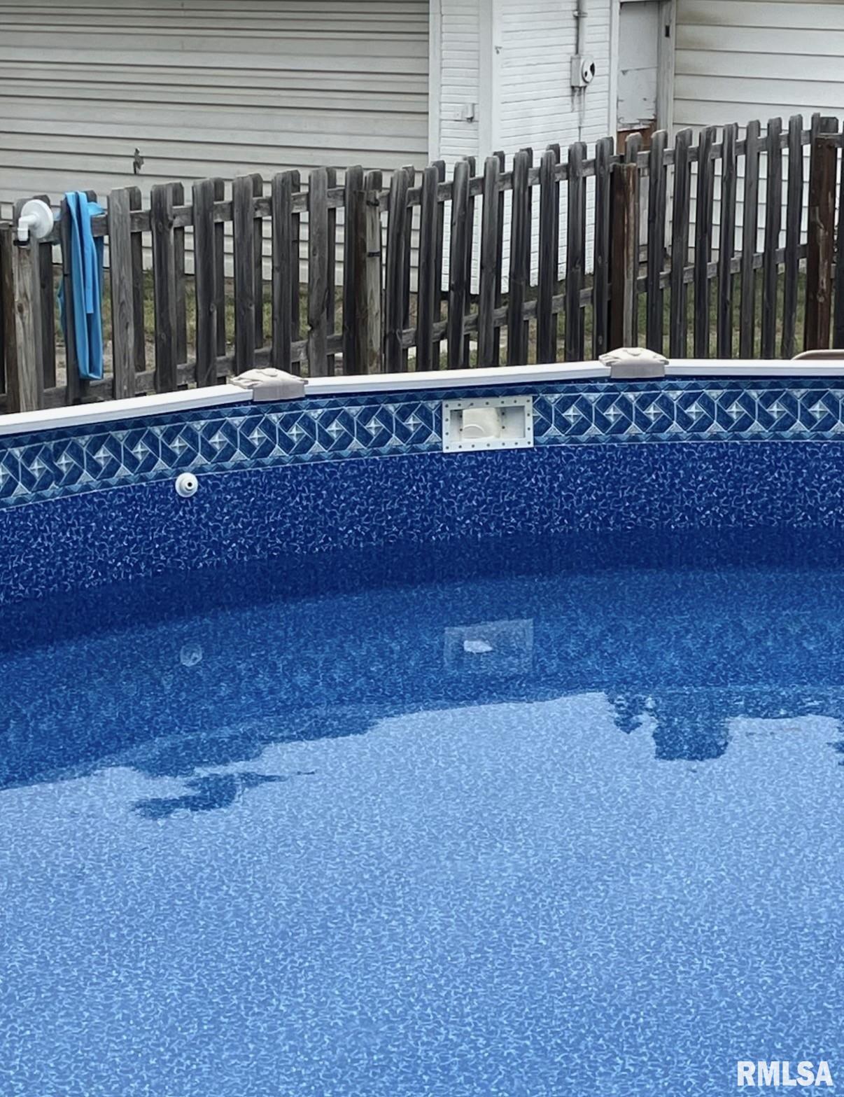 107 East Rutledge Street Petersburg, IL 62675 - Photo 5 of 6