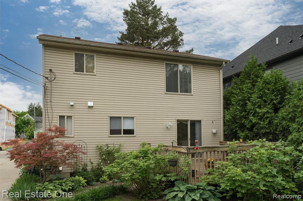 746 Elizabeth Street Rochester, MI 48307 - Photo 20 of 26
