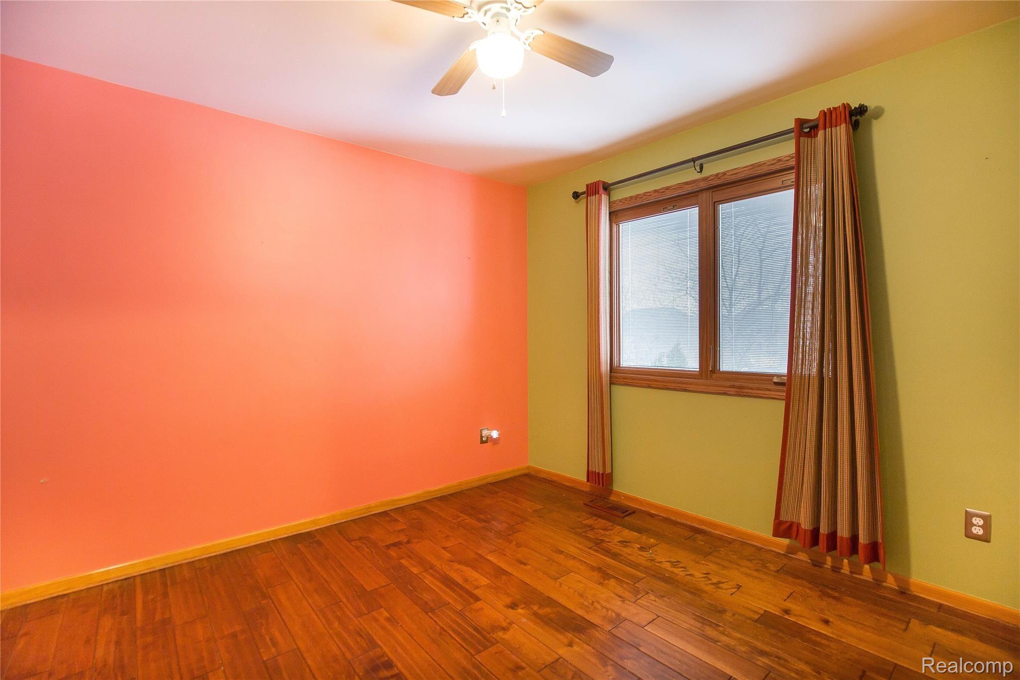 55290 Raspberry Drive Macomb, MI 48042 - Photo 32 of 40 31 - E866675.jpg
