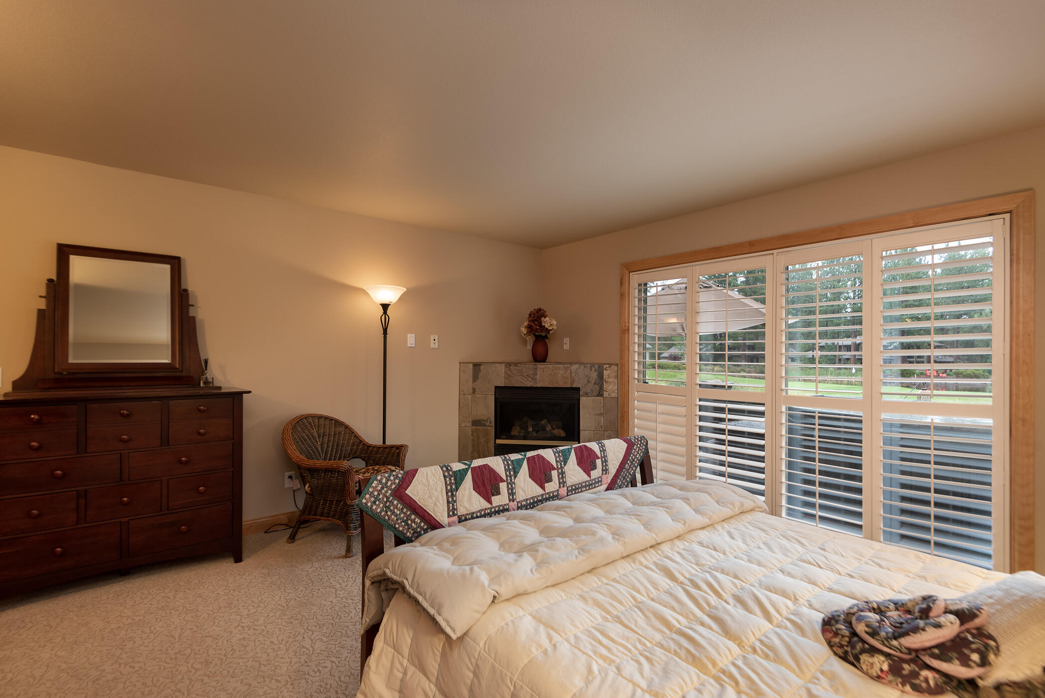 60780 Currant Way Bend, OR 97702 - Photo 16 of 34 16MasterCurrant_Natalie-2