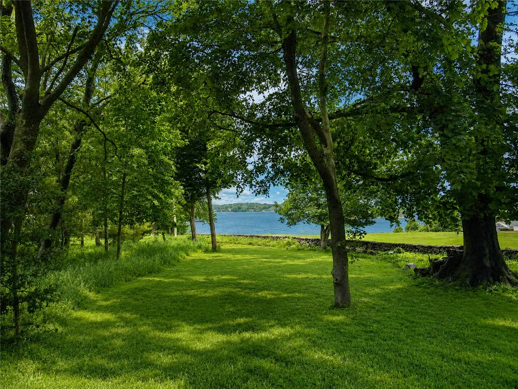 219 Nanaquaket Road Tiverton, RI 02878 - Photo 40 of 50