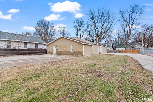 $135,000 | 2224 South 9th Street, Springfield, IL 62703