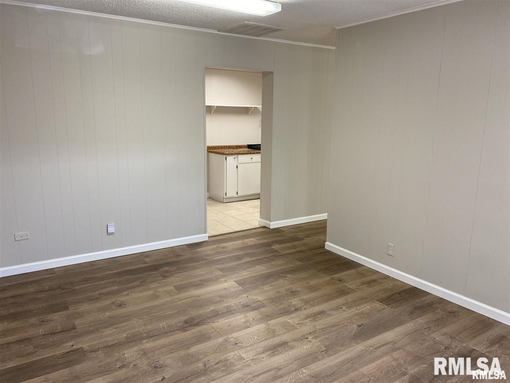 2224 South 9th Street Springfield, IL 62703 - Photo 4 of 11