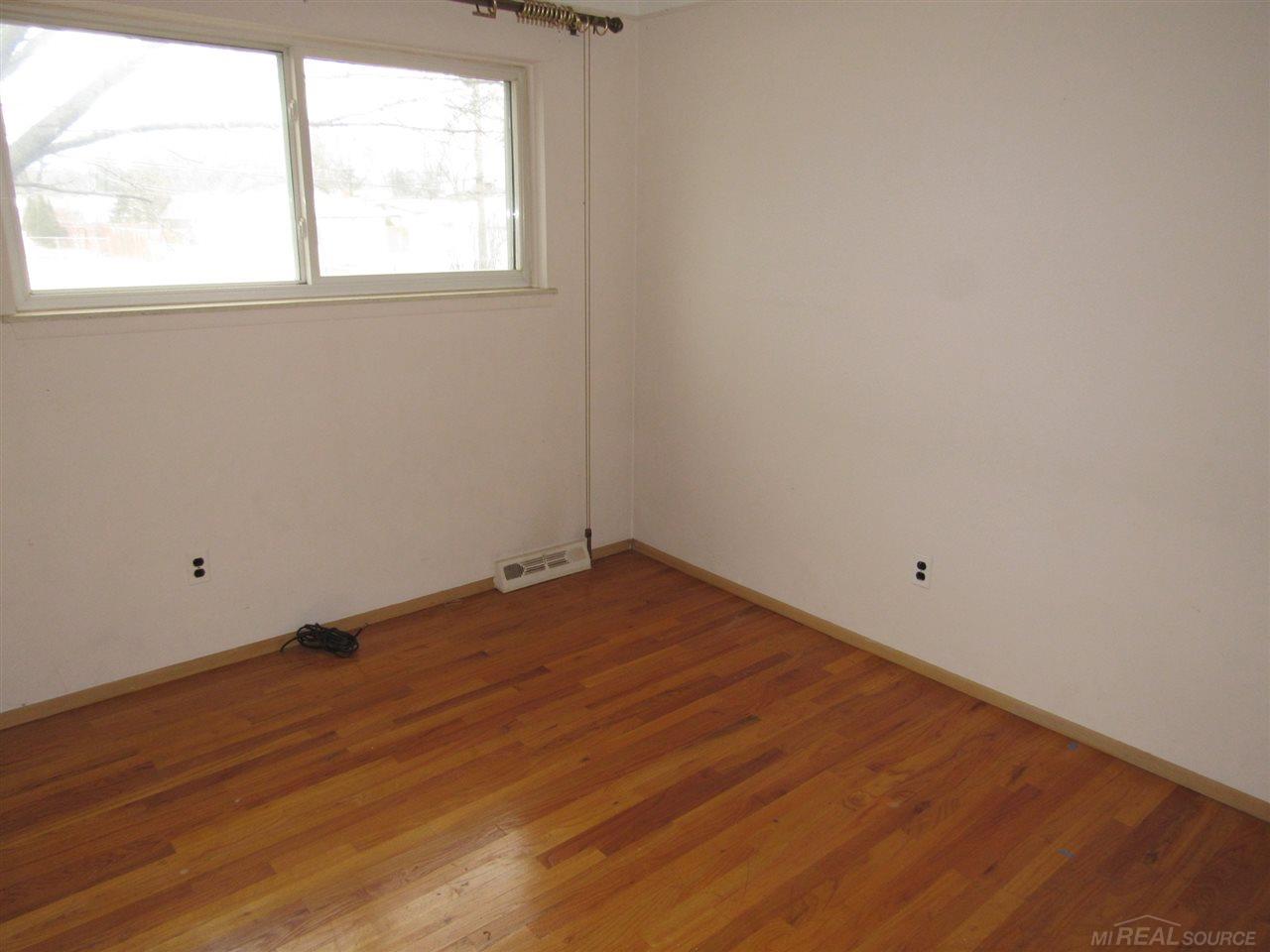 4389 East 12 Mile Road Warren, MI 48092 - Photo 25 of 35