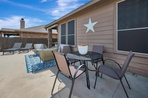 $519,900 | 15716 Oak Pointe Drive, Fort Worth, TX 76177