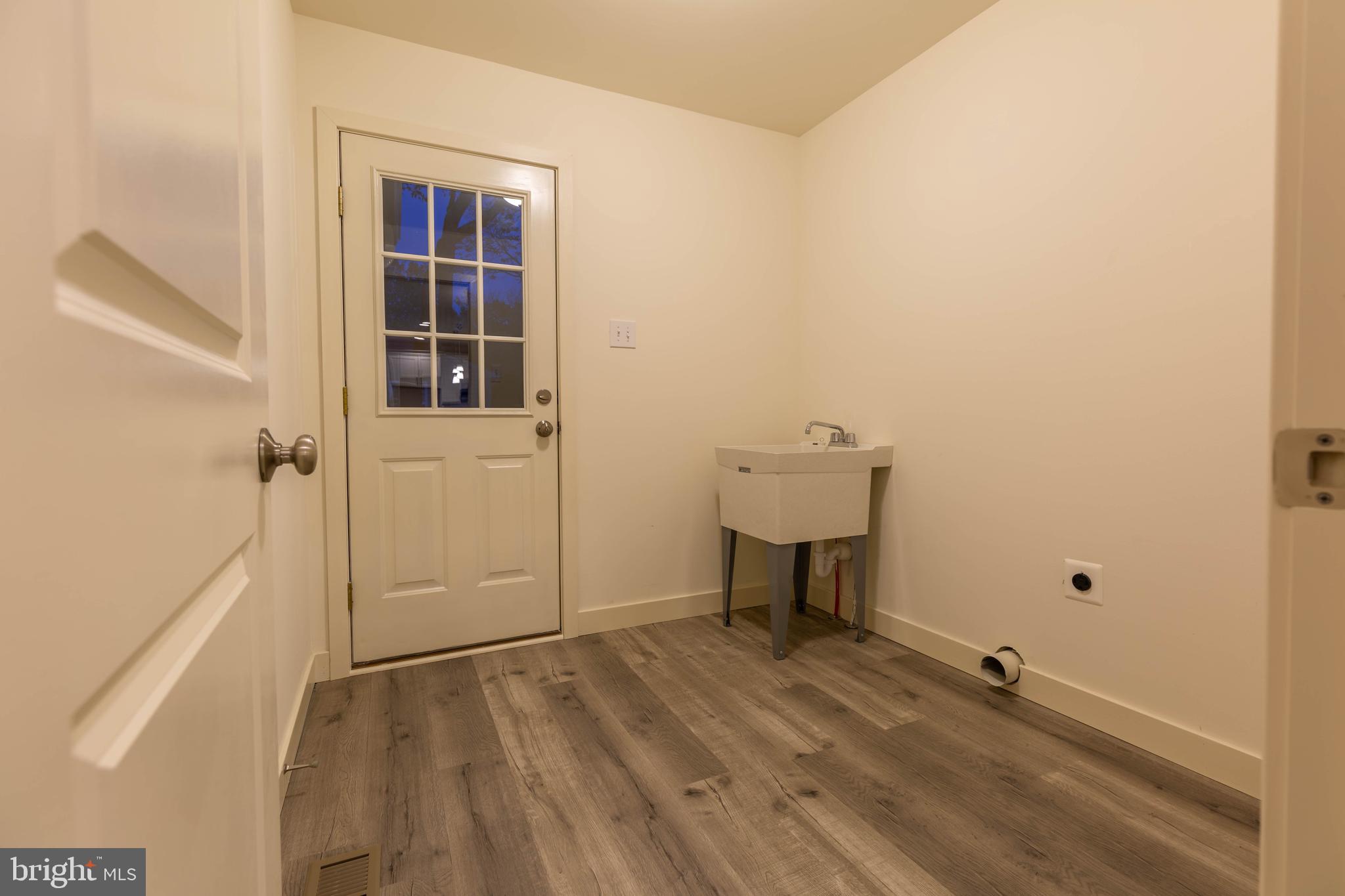 1011 North Ridge Road Perkasie, PA 18944 - Photo 15 of 31 Mudroom